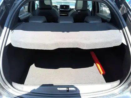 PEUGEOT 208 GT HYBRIDE 136 CV e-DCS6