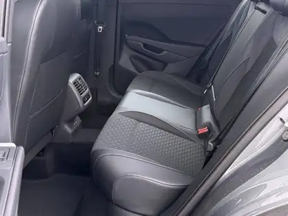 VOLKSWAGEN T-ROC 1.5 eTSI Hybrid 150 ch DSG7 R-Line