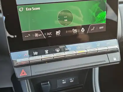 RENAULT CAPTUR TECHNO E-Tech full hybrid 160 CV 