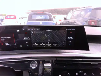 PEUGEOT 5008 ALLURE Hybrid 136 CV e-DCS6 