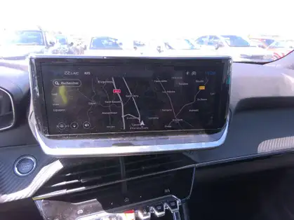 PEUGEOT 2008 ALLURE HYBRID 136 CV e-DCS6