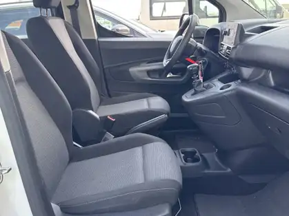 TOYOTA PROACE CITY VERSO Medium 1.2L 110  VVT-i BVM6 Dynamic