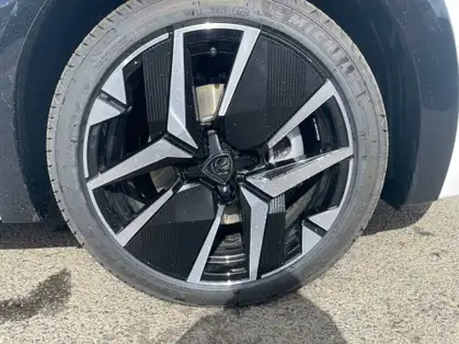PEUGEOT 208 GT Hybrid 145 CV e-DCS6
