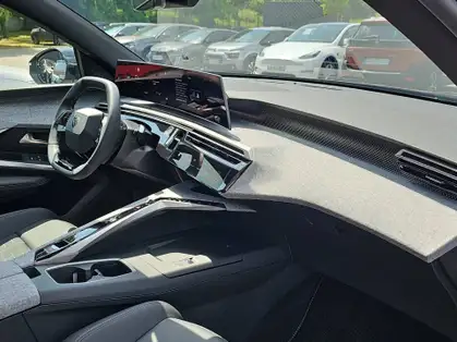 PEUGEOT 5008 GT 1.2 HYBRID 136 CV E-DCS6