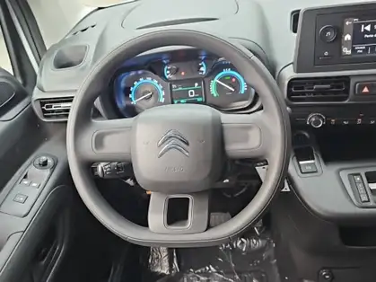 CITROEN BERLINGO VAN ELECTRIQUE TAILLE M 800 KGS 100 KW 136 CV (50 KWH)