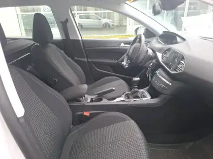 PEUGEOT 308 AFFAIRE 308 AFFAIRE PREMIUM PACK	BLUEHDI 100 S&S BVM6 
