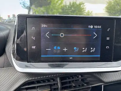 PEUGEOT 208 208 STYLE 1.2 PURETECH 100 CV BVM6