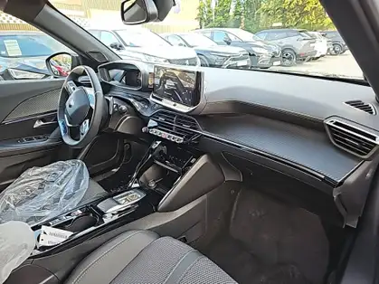 PEUGEOT 2008 Hybrid 145 ch e-DCS6 GT
