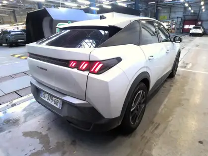 PEUGEOT 3008 210 ch 73 kWh Allure