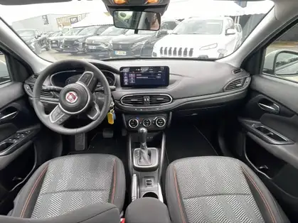 FIAT TIPO CROSS 5 PORTES MY22 1.5 Firefly Turbo 130 ch S&S DCT7 Hybrid GARMIN