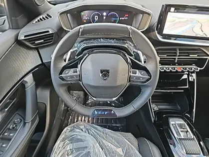 PEUGEOT 2008 Hybrid 145 ch e-DCS6 GT