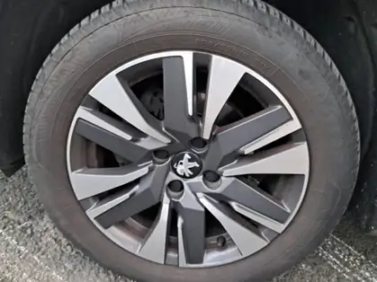 PEUGEOT 2008 1.6 BlueHDi 100ch S&S ETG6 Allure Business