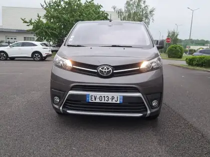 TOYOTA PROACE COMBI Long 115 D-4D BVM6 Dynamic - 8P