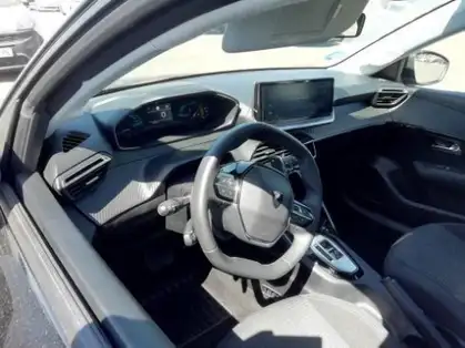 PEUGEOT 208 Hybrid 110 ch e-DCS6 Style