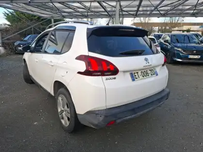 PEUGEOT 2008 1.6 BlueHDi 75ch BVM5 Style