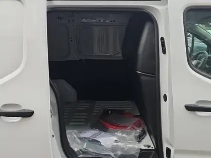 CITROEN BERLINGO VAN ELECTRIQUE TAILLE M 800 KGS 100 KW 136 CV (50 KWH)