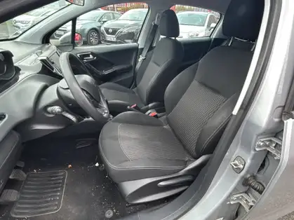 PEUGEOT 208 1.6 BlueHDi 75ch BVM5 Active