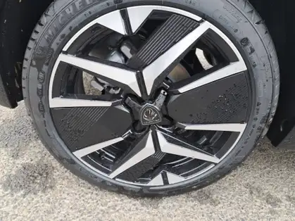 PEUGEOT 208 GT HYBRID 145 CV E-DCS6