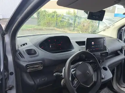 PEUGEOT PARTNER FOURGON STANDARD 650 KG BLUEHDI 130 S&S EAT8 ASPHALT