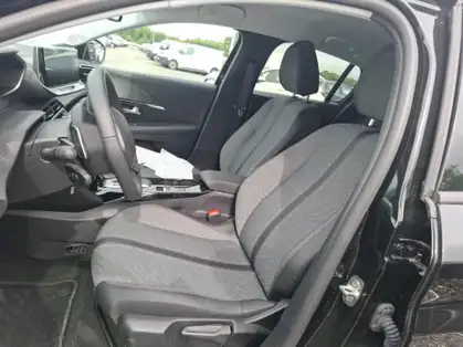 PEUGEOT 208 ALLURE HYBRID 100 CV E-DCS6