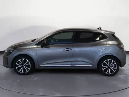 RENAULT CLIO V TECHNO E-Tech full hybrid 145 CV GSR2 