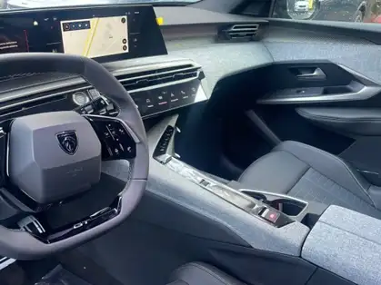 PEUGEOT 3008 GT Hybrid 145 e-DCS6