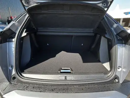 PEUGEOT 2008 GT Hybrid 145 CV e-DCS6 