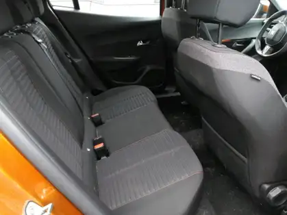 PEUGEOT 2008 PureTech 130 S&S EAT8 Active Business