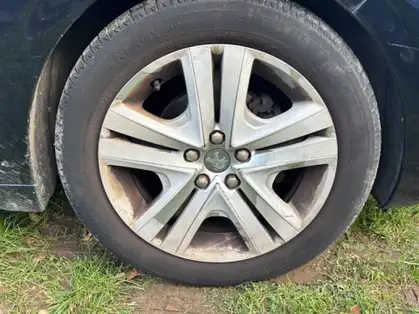 PEUGEOT 208 SIGNATURE 1.2 PURETECH 82 CV BVM