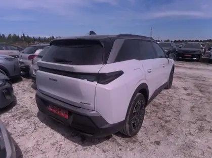PEUGEOT 5008 GT Hybrid 145 CV e-DCS6 
