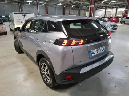 PEUGEOT 2008 ACTIVE 1.2 PURETECH 100 CV BVM6