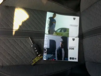 PEUGEOT 208 ALLURE HYBRID 100 CV E-DCS6