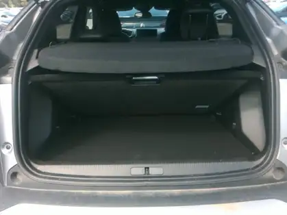 PEUGEOT 2008 GT HYBRID 136 CV E-DCS6