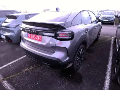 CITROEN C4 MAX Hybride 145 CV e-DCS6 