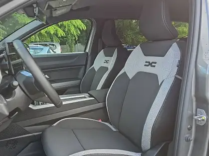 DACIA BIGSTER HYBRID JOURNEY HYBRID 155 CV 