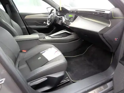 PEUGEOT 408 GT Hybrid 145 e-DCS6