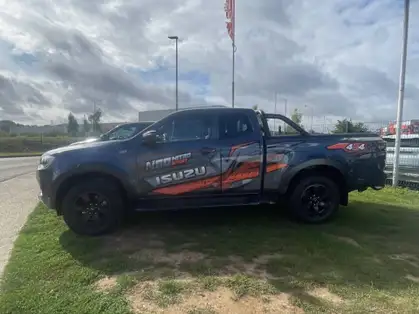 ISUZU D-MAX N60 SPACE CAB 2+2 1.9 164 CH 4X4 NITRO SPORT