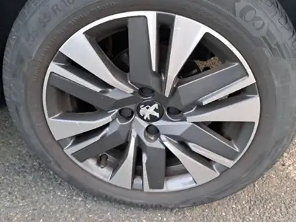 PEUGEOT 2008 1.6 BlueHDi 100ch S&S ETG6 Allure Business