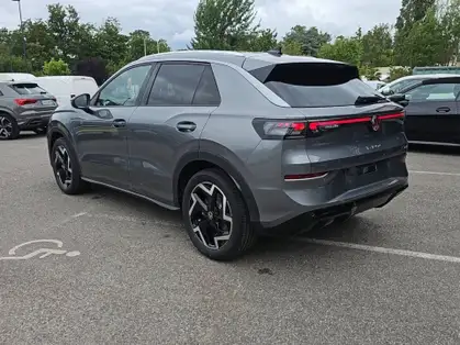 VOLKSWAGEN T-ROC 1.5 eTSI Hybrid 150 ch DSG7 R-Line
