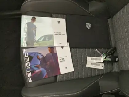 PEUGEOT 3008 ALLURE Hybrid 145 CV e-DCS6 