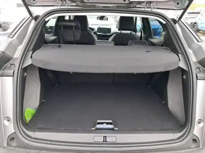 PEUGEOT 2008 BlueHDi 130 S&S EAT8 Allure Business