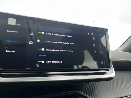 PEUGEOT 2008 GT Hybrid 145 CV e-DCS6 