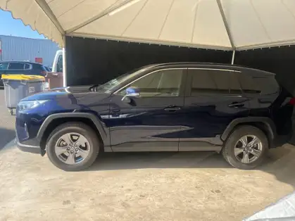 TOYOTA RAV4 HYBRIDE PRO MY23 218 ch 2WD Dynamic Business + "Beyond Zero Academy"