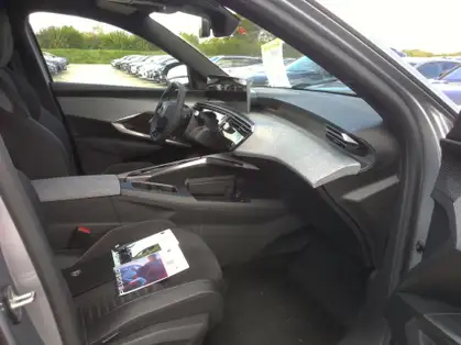 PEUGEOT 5008 GT Hybrid 145 CV e-DCS6 