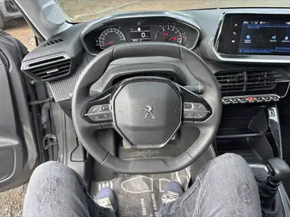 PEUGEOT 208 208 STYLE 1.2 PURETECH 100 CV BVM6