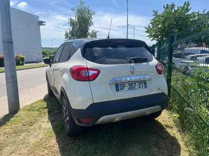 RENAULT CAPTUR HELLY HANSEN TCe 90 CV BVM
