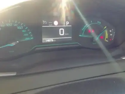 PEUGEOT 208 Hybrid 110 ch e-DCS6 Style