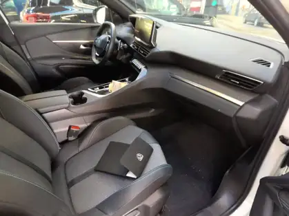 PEUGEOT 3008 ALLURE PACK HYBRID 136 CV E-DCS6