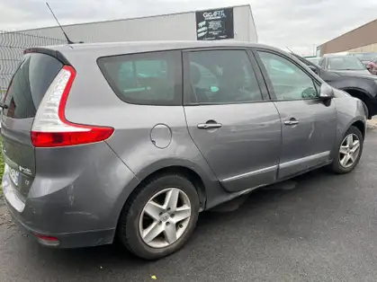 RENAULT GRAND SCENIC III dCi 110 Energy eco2 Business 7 pl
