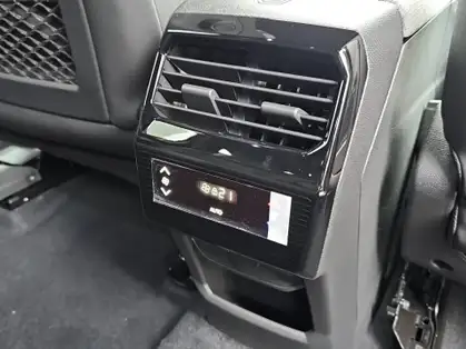 PEUGEOT 5008 Hybrid 145 e-DCS6 GT / Pack Vision 360